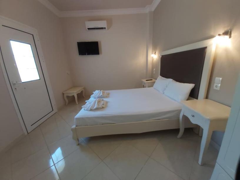 Konstantinos Apartments Ammoudia Exterior foto