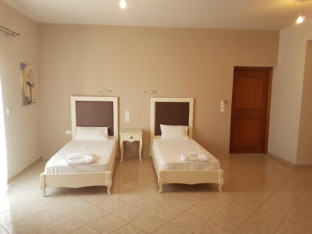 Konstantinos Apartments Ammoudia Exterior foto